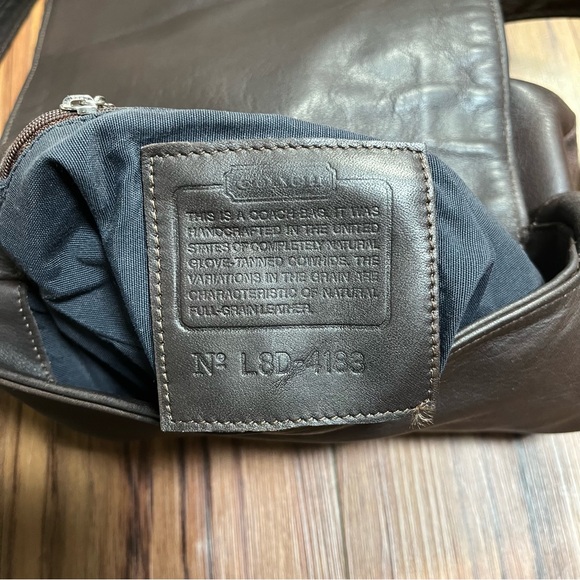 Vintage Coach Lexington Flap Crossbody Bag - Picture 7 of 9